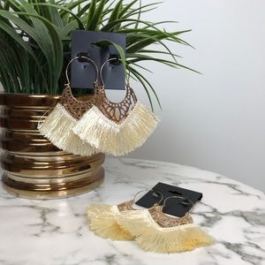 ‼️ Ivory OffWhite Thread Fan Earrings Boho Chic